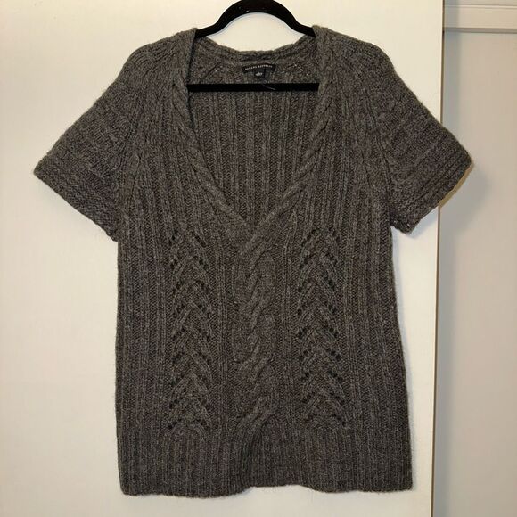 Banana Republic Large Cable Knit Wool Alpaca Short Sleeve V Neck Sweater NWOT - Picture 1 of 10